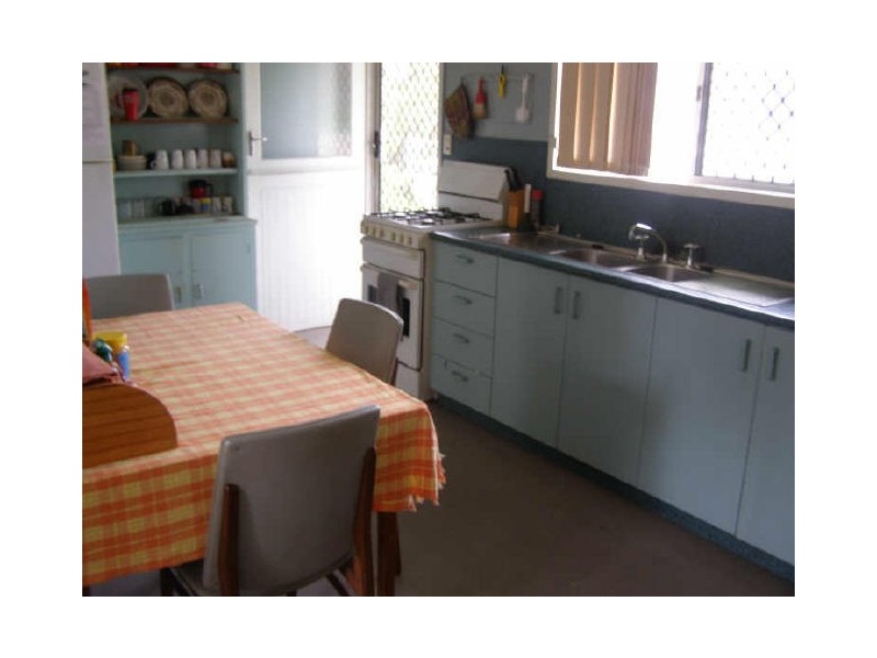 37 Dalrymple Drive, Toolooa QLD 4680