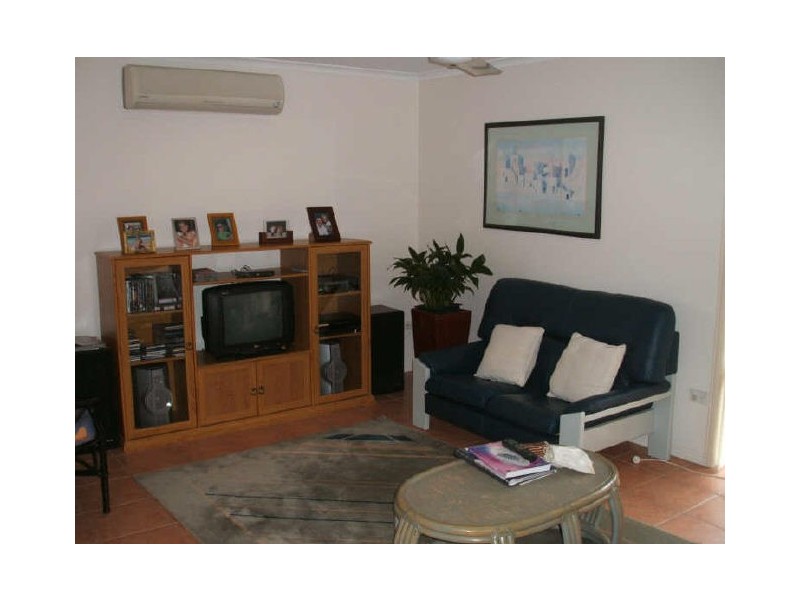 7 Maraboon Court, Clinton QLD 4680