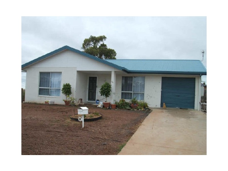 58 Emmadale Drive, New Auckland QLD 4680