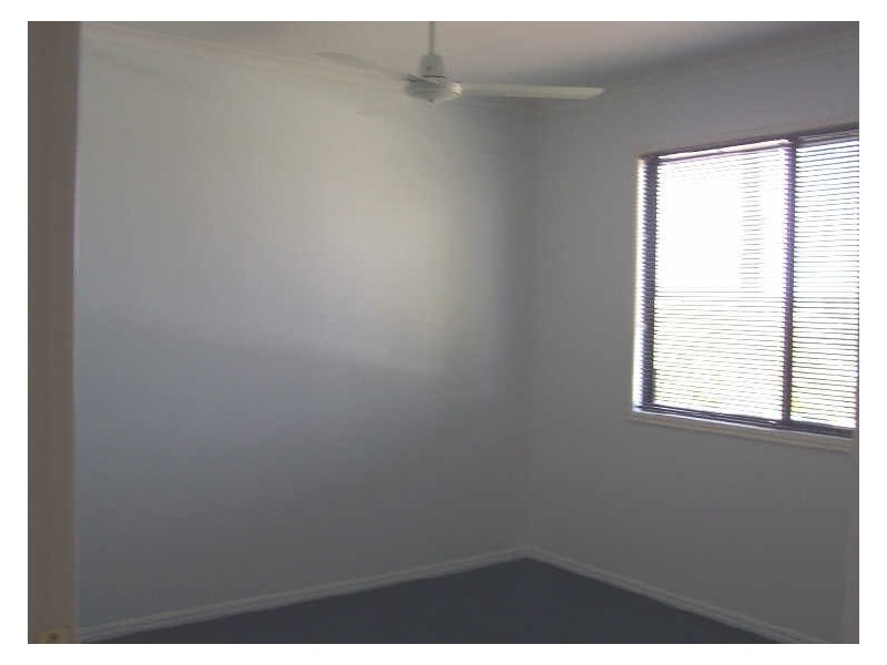 8A Robertson Close, New Auckland QLD 4680