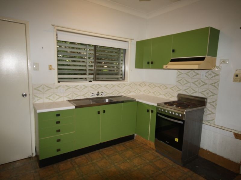 5 Elizabeth Street, South Gladstone QLD 4680