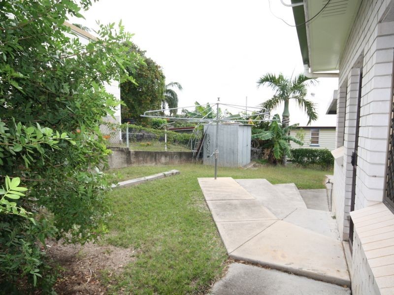 5 Elizabeth Street, South Gladstone QLD 4680