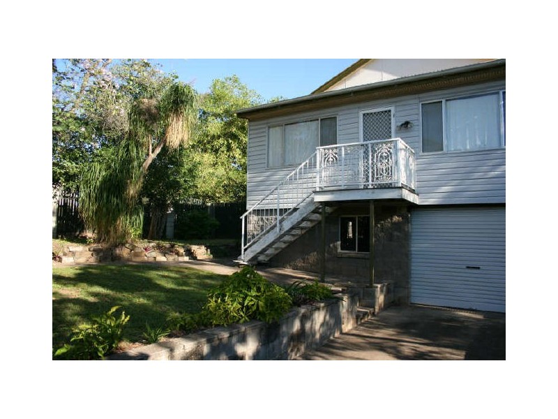 12 Vincent Street, West Gladstone QLD 4680