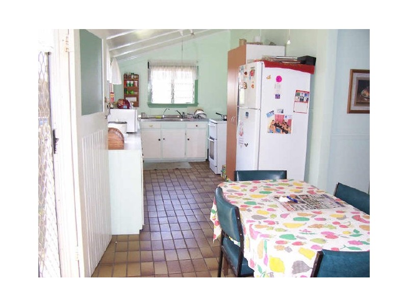 2 Murray Street, Gladstone QLD 4680