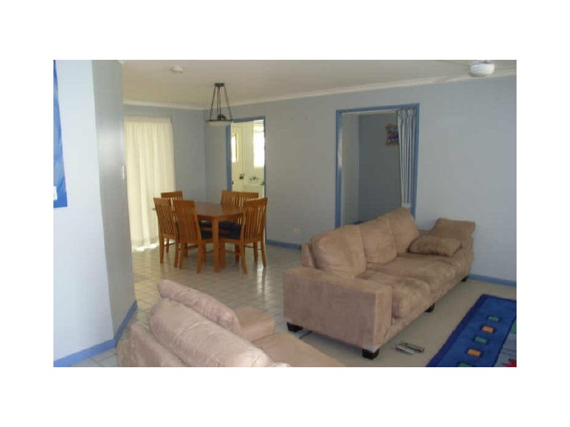 137 Dalrymple Drive, Toolooa QLD 4680