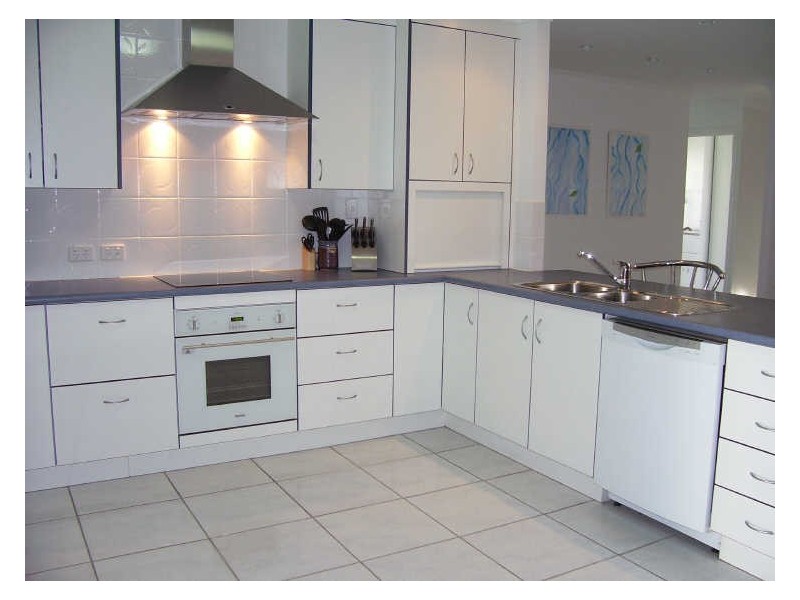 3 Dolphin Terrace, Gladstone QLD 4680