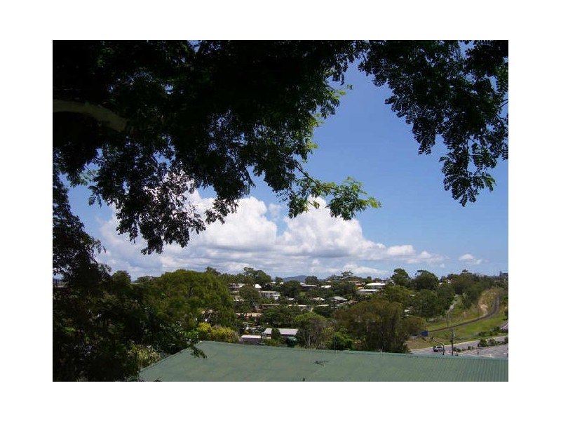 22 Walters Avenue, West Gladstone QLD 4680