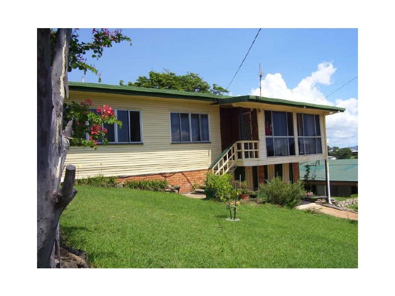 22 Walters Avenue, West Gladstone QLD 4680