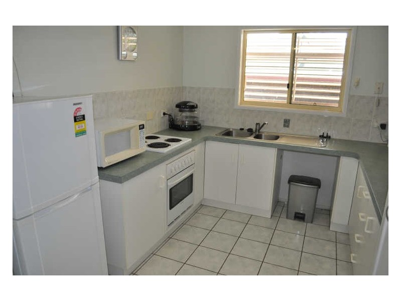 38 Ferguson Cresent, West Gladstone QLD 4680