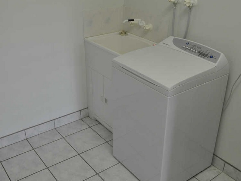 38 Ferguson Cresent, West Gladstone QLD 4680