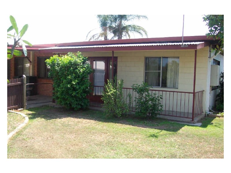 1/10 Potter Street, Clinton QLD 4680