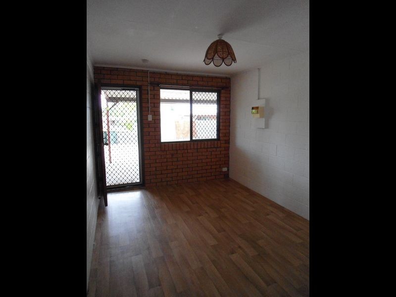 1/10 Potter Street, Clinton QLD 4680