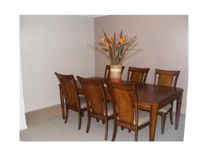 8 Southern Cross Close, Telina QLD 4680