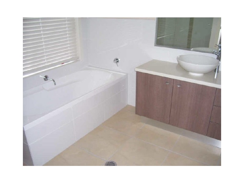 23 Southern Cross Close, Telina QLD 4680