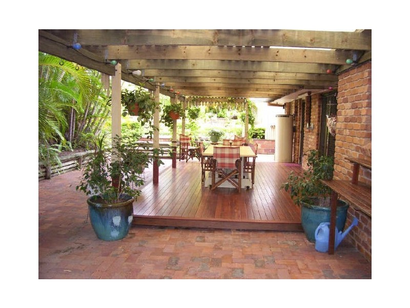 1 Crusade Court, Clinton QLD 4680