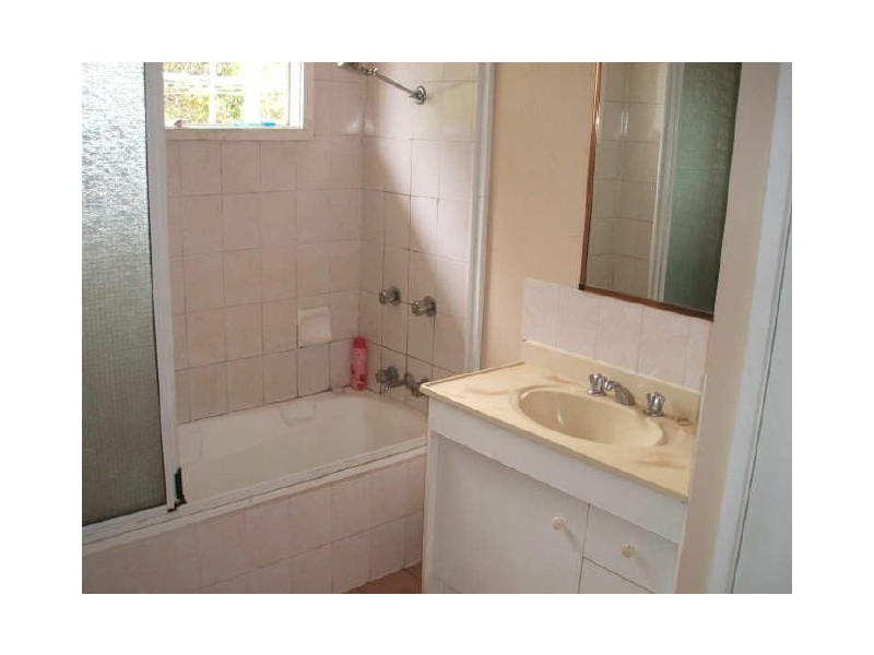 3 Clark Street, Clinton QLD 4680