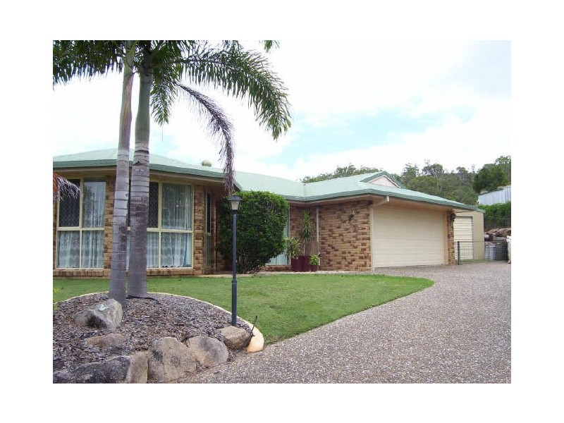 12 Lakeside Place, Gladstone QLD 4680