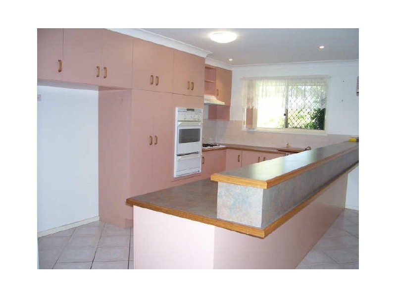 12 Lakeside Place, Gladstone QLD 4680