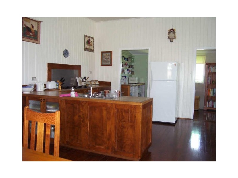 27 Ann Street, Gladstone QLD 4680