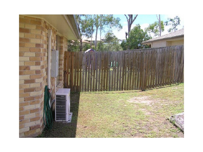 3 Bridgeman Place, New Auckland QLD 4680