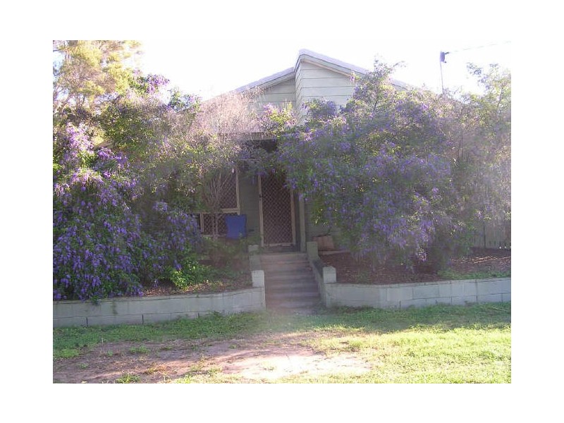 39 Shaw Street, New Auckland QLD 4680