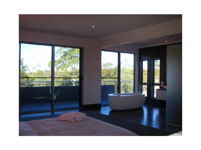 1 Dolphin Terrace, Gladstone QLD 4680