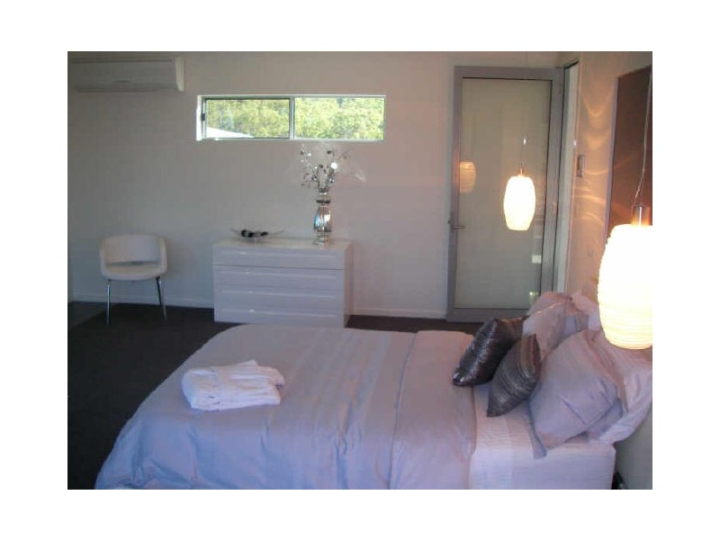 1 Dolphin Terrace, Gladstone QLD 4680