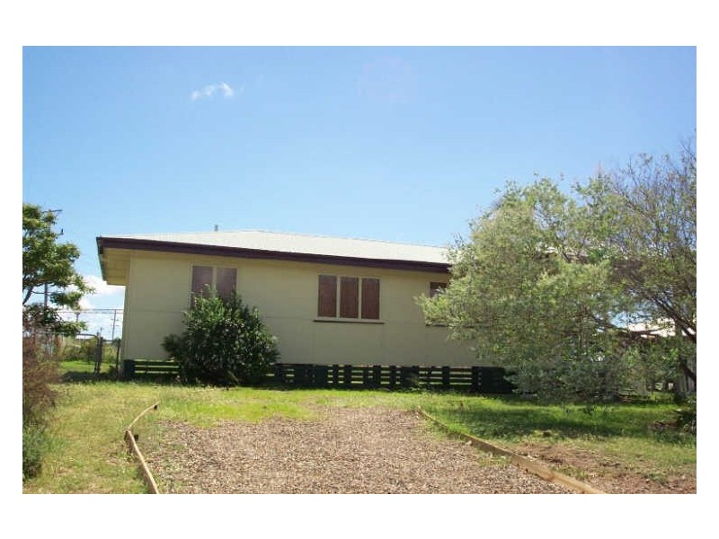 16 Kianga Street, Gladstone QLD 4680