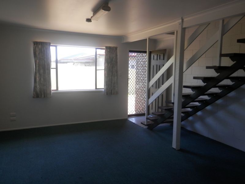 4/3 View Street, West Gladstone QLD 4680
