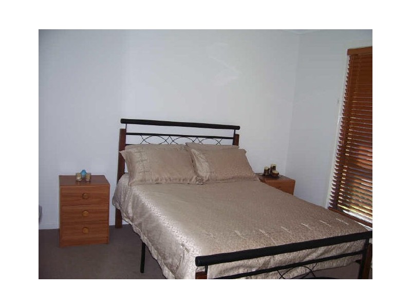 24 Larcom Rise, West Gladstone QLD 4680