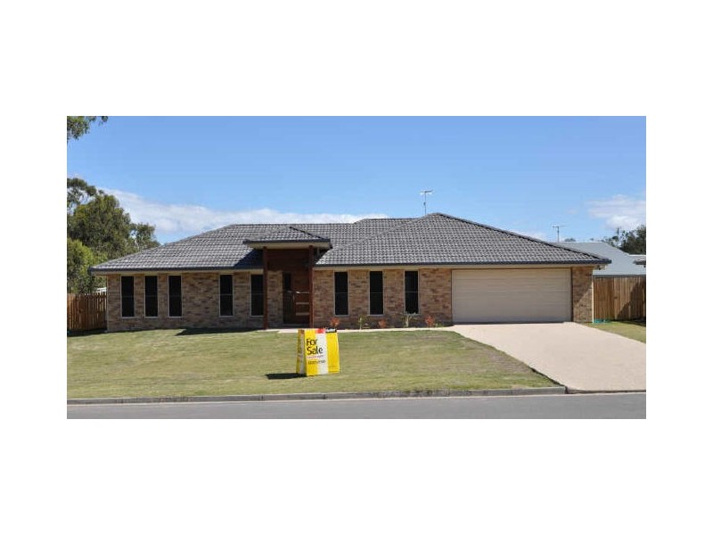 4 Johnson Street, Glen Eden QLD 4680