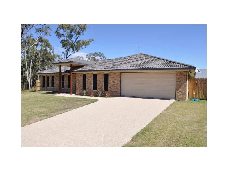 4 Johnson Street, Glen Eden QLD 4680