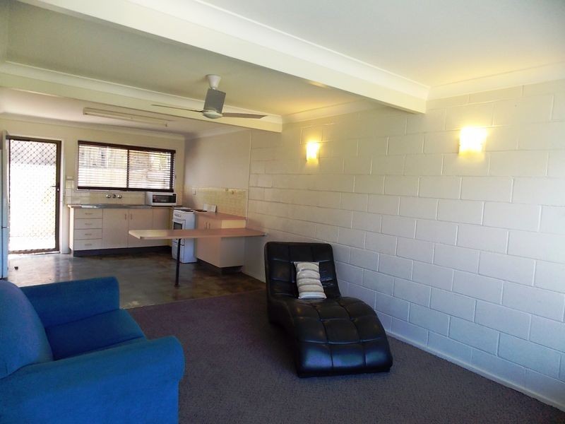 11/17 Roberts Street, South Gladstone QLD 4680