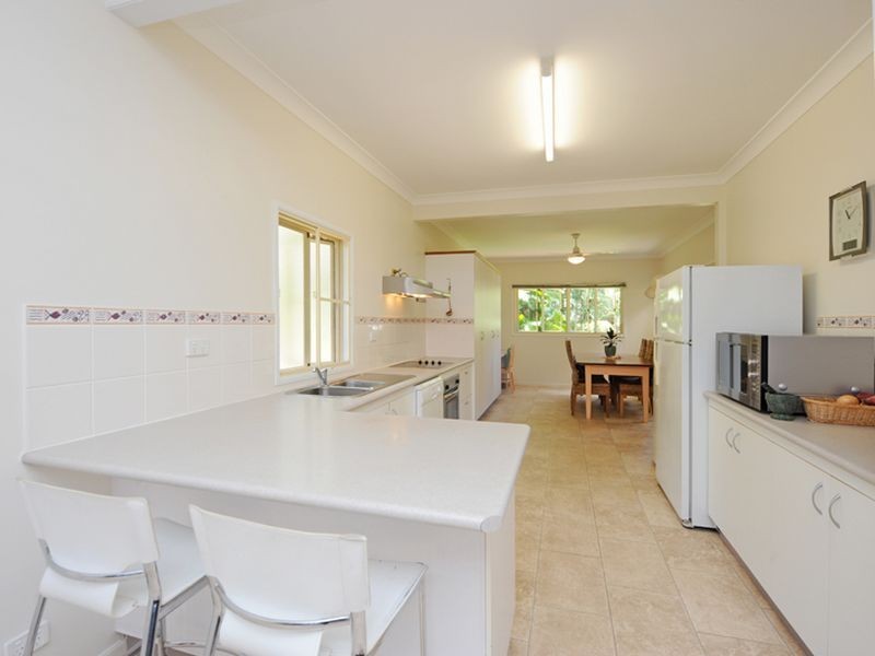 8 Hunter Street, West Gladstone QLD 4680