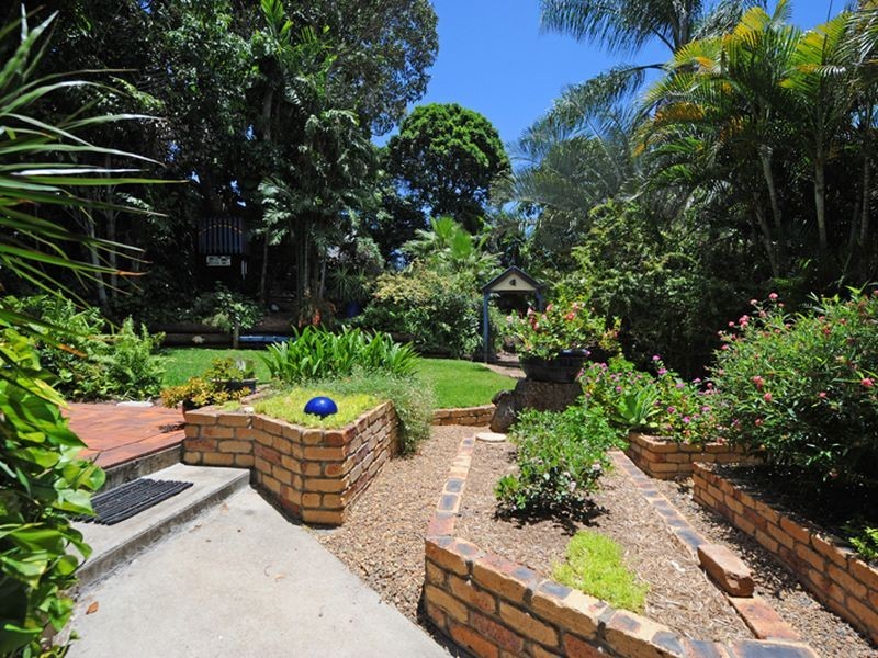 8 Hunter Street, West Gladstone QLD 4680