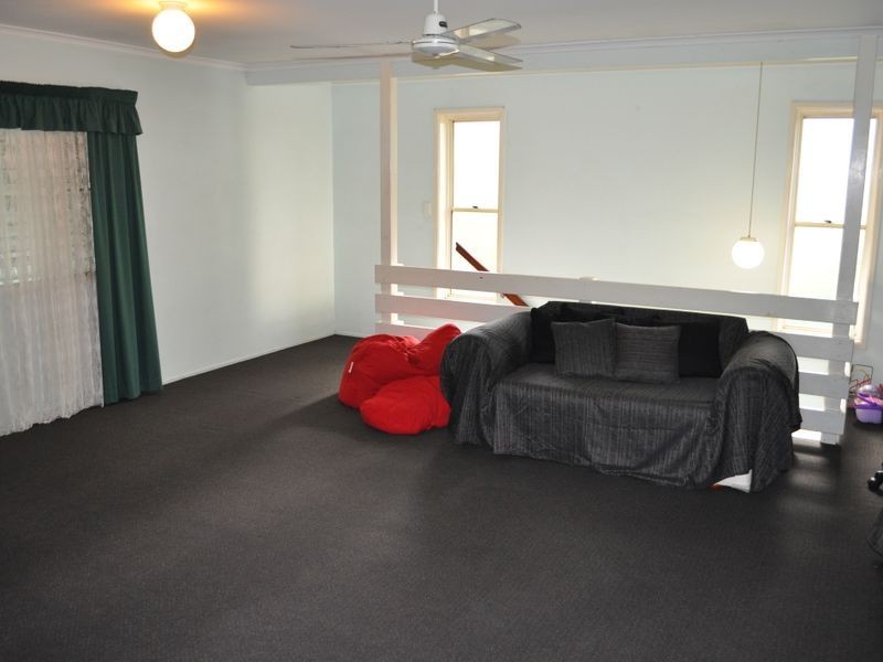 17 Cockatoo Drive, New Auckland QLD 4680