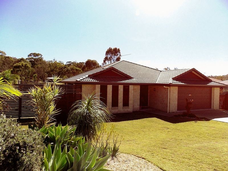 32 Reinaerhoff Crescent, Glen Eden QLD 4680