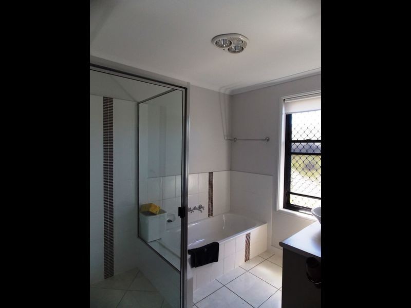 32 Reinaerhoff Crescent, Glen Eden QLD 4680