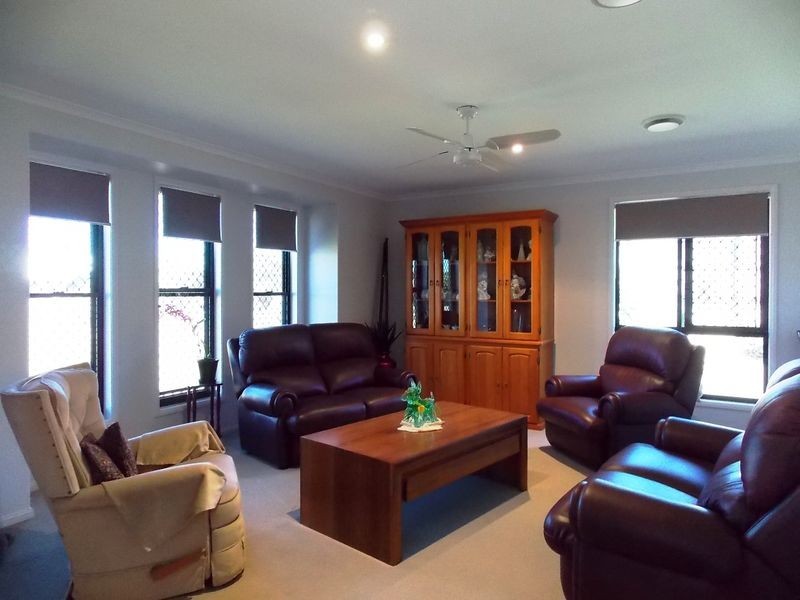 32 Reinaerhoff Crescent, Glen Eden QLD 4680