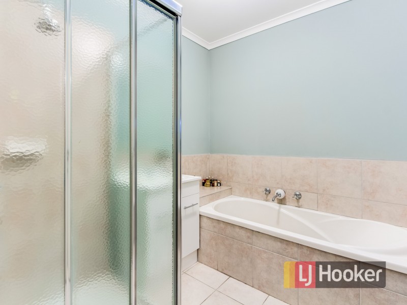 1/53 Leopold Crescent, Hampton Park VIC 3976