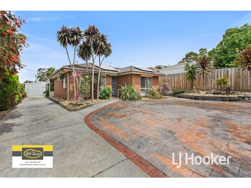 8 Acre Rise, Hampton Park VIC 3976