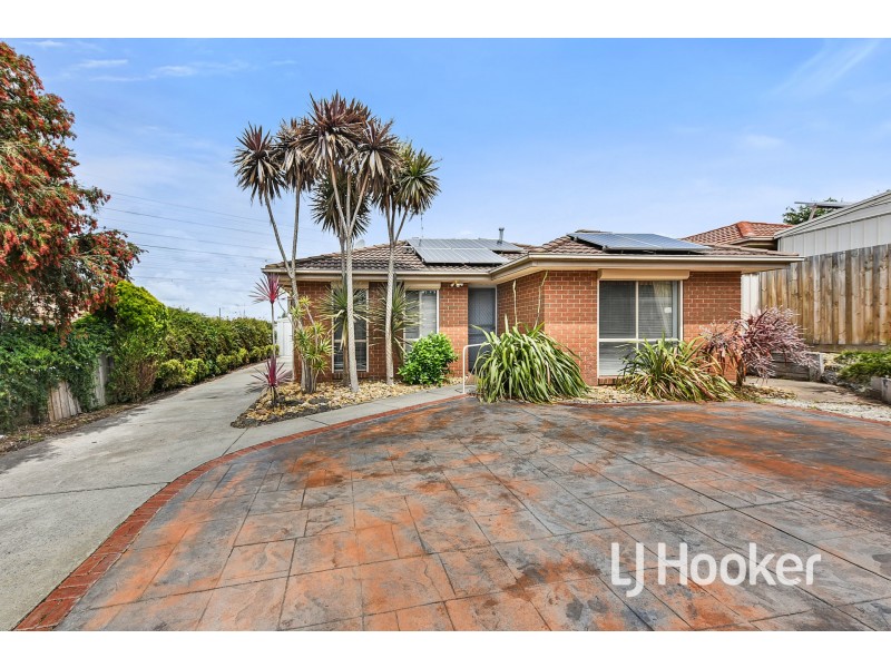 8 Acre Rise, Hampton Park VIC 3976