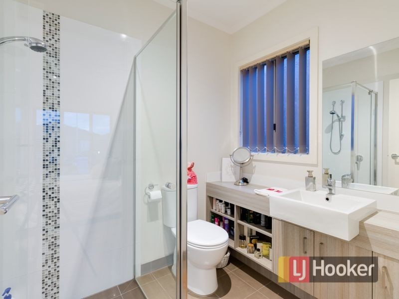 26 Cadillac Street, Cranbourne East VIC 3977