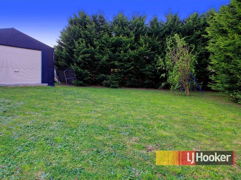 8 Landhill Court, Hallam VIC 3803