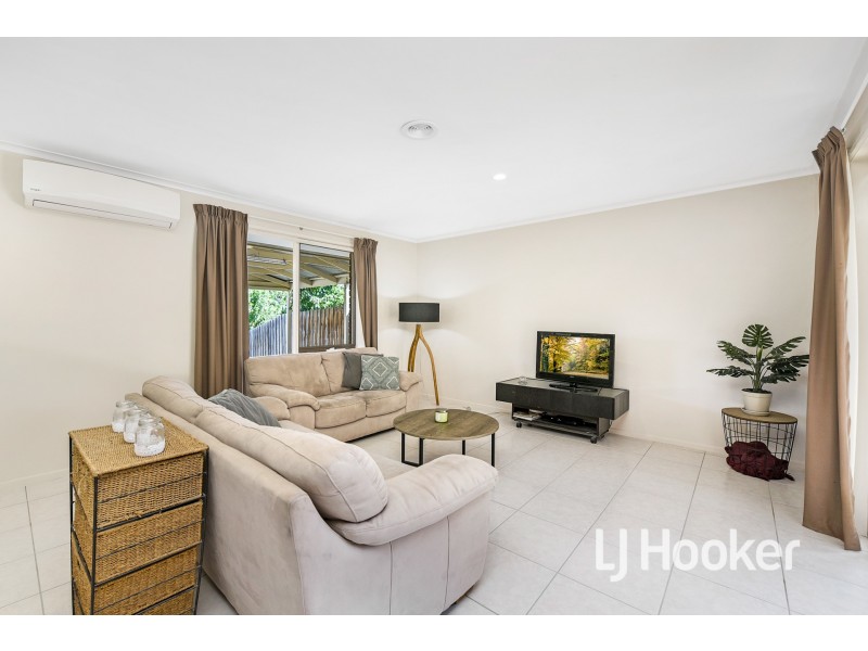 2 Erin Court, Hampton Park VIC 3976