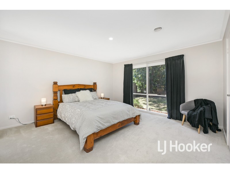 2 Erin Court, Hampton Park VIC 3976