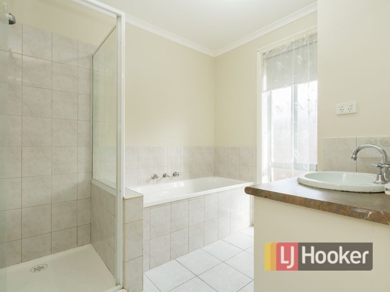 7 Neesan Court, Hampton Park VIC 3976