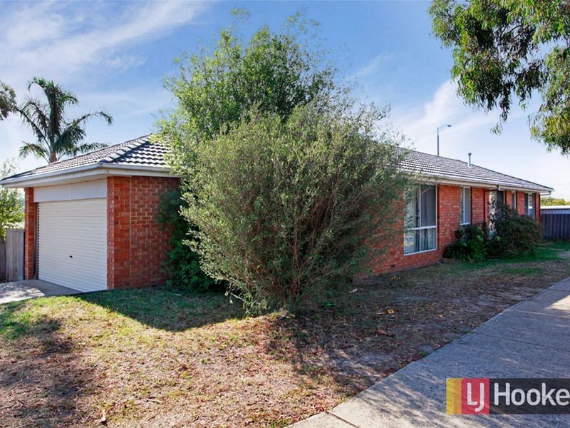 12 Bill Place, Hampton Park VIC 3976