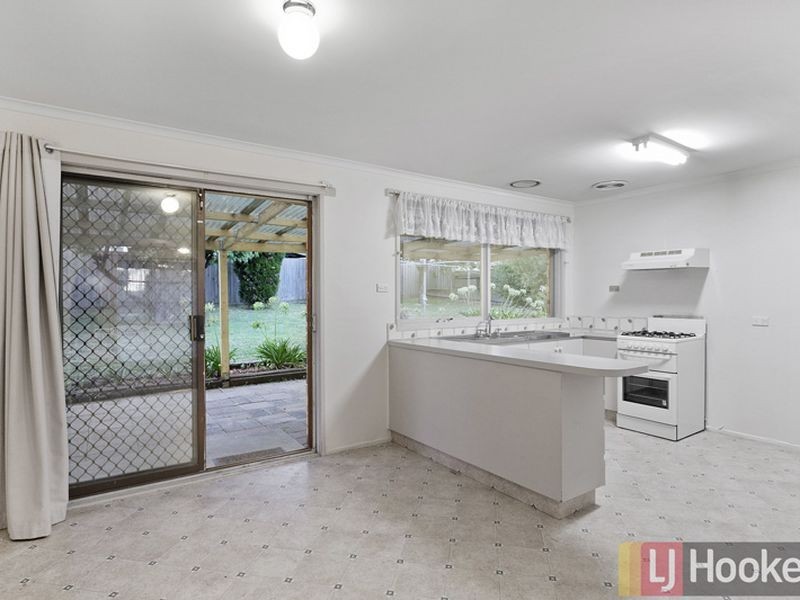 117 Oaktree Drive, Hampton Park VIC 3976