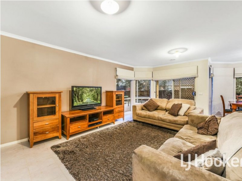 7 Keystone Court, Lynbrook VIC 3975